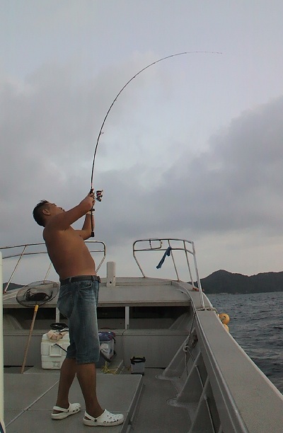 2011082705510000